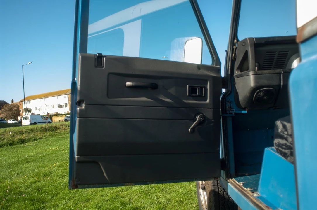 1984 Land Rover Defender 110 - Image 17 of 30