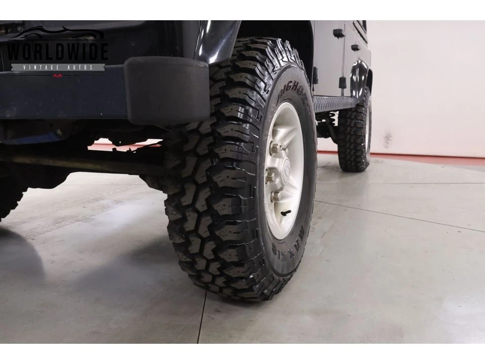 1984 Land Rover Defender 110 - Image 11 of 20