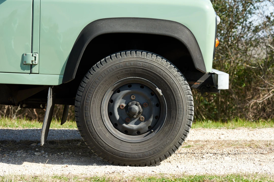 1984 Land Rover Defender 110 - Image 29 of 30