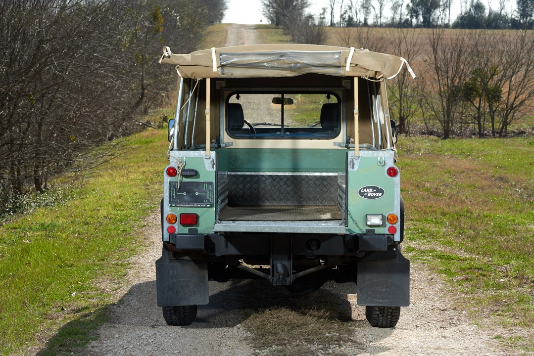 1984 Land Rover Defender 110 - Image 6 of 30