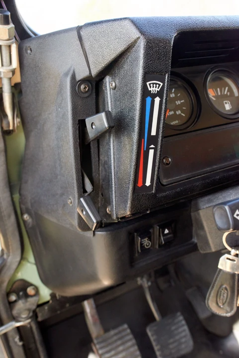 1984 Land Rover Defender 110 - Image 23 of 30