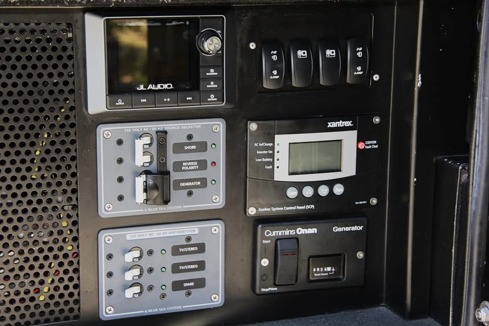 1984 Land Rover Defender 110 - Image 17 of 20