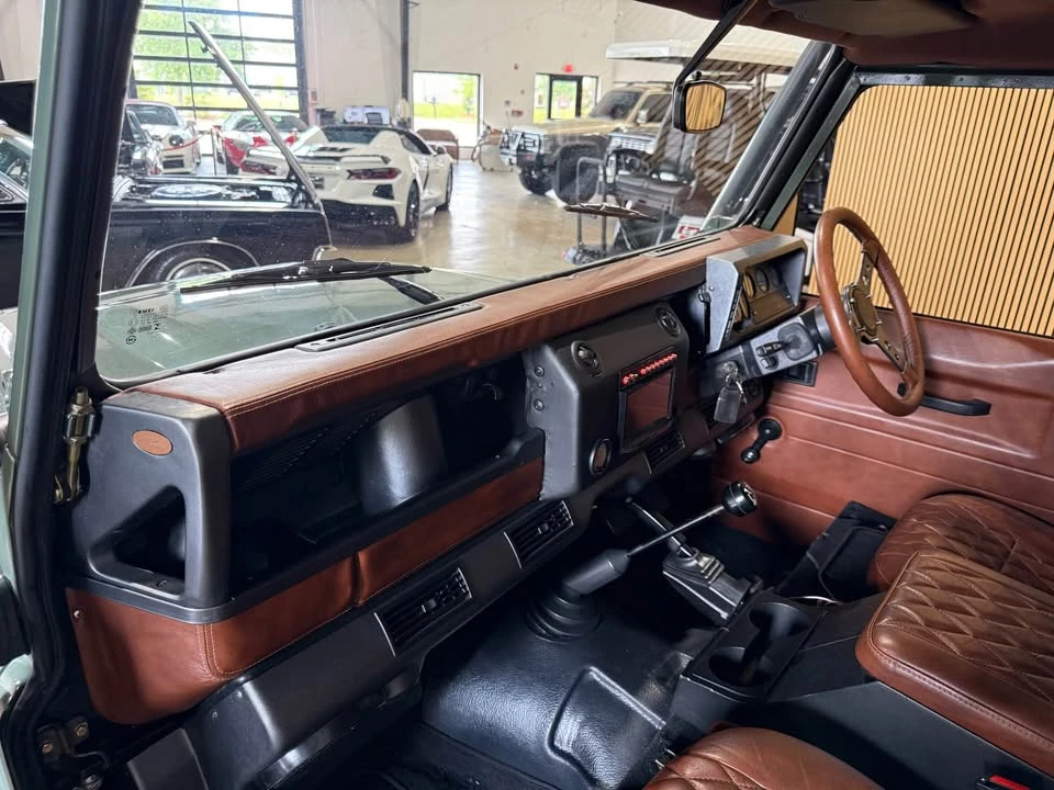 1984 Land Rover Defender 130 - Image 15 of 20