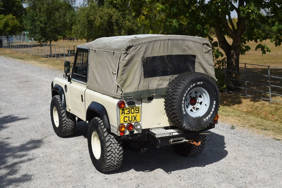 1984 Land Rover Series III 109 - Image 23 of 30
