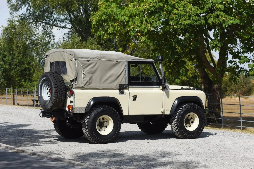 1984 Land Rover Series III 109 - Image 28 of 30