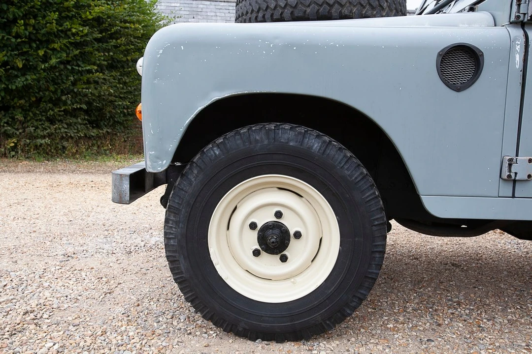 1984 Land Rover Series III 109 - Image 28 of 30