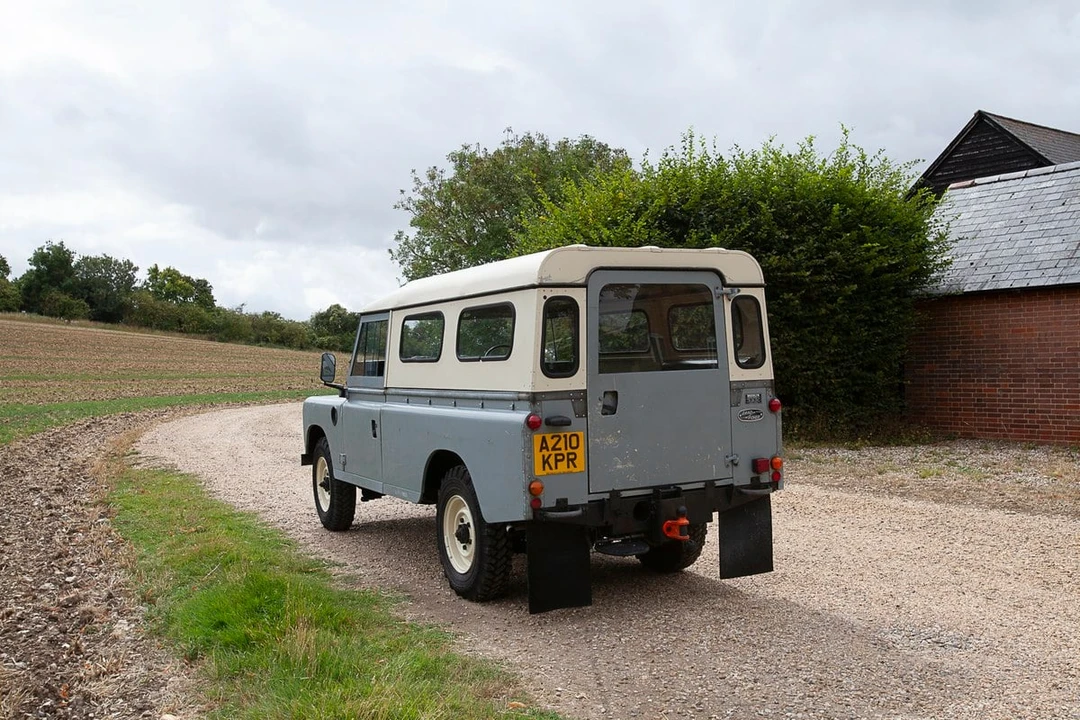 1984 Land Rover Series III 109 - Image 17 of 30