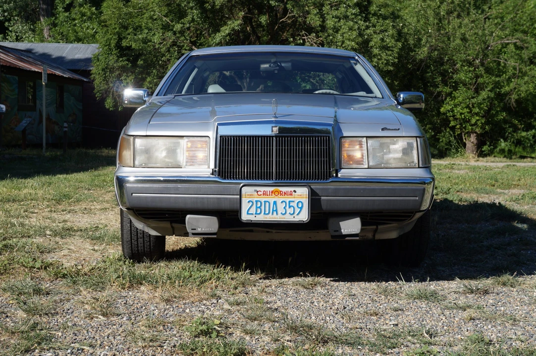 1984 Lincoln Continental Mark VII - Image 7 of 31