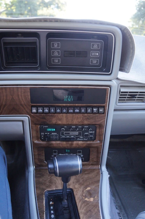 1984 Lincoln Continental Mark VII - Image 26 of 31