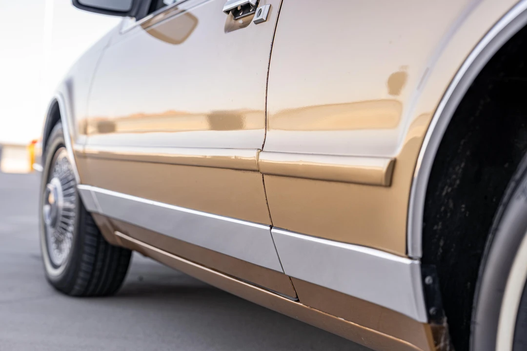 1984 Lincoln Continental Mark VII - Image 21 of 31