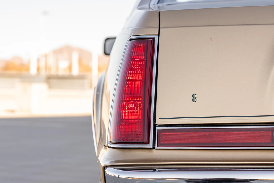 1984 Lincoln Continental Mark VII - Image 26 of 31