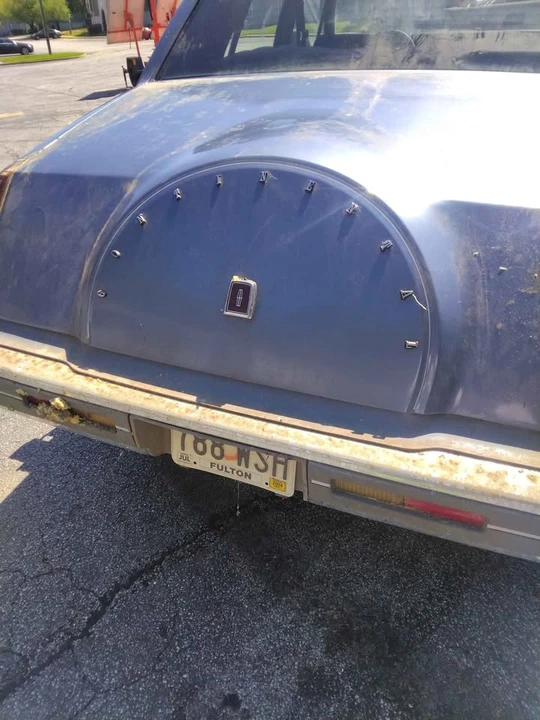1984 Lincoln Continental 7th Gen - Image 11 of 13