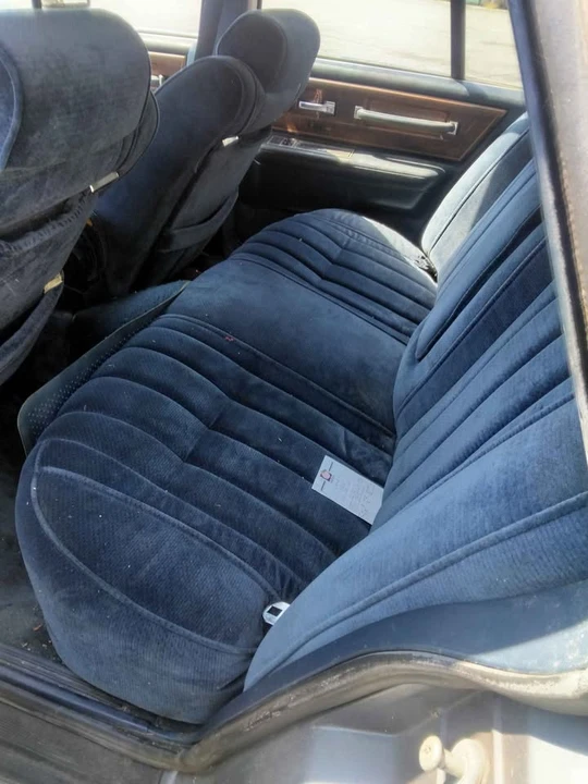 1984 Lincoln Continental 7th Gen - Image 7 of 13