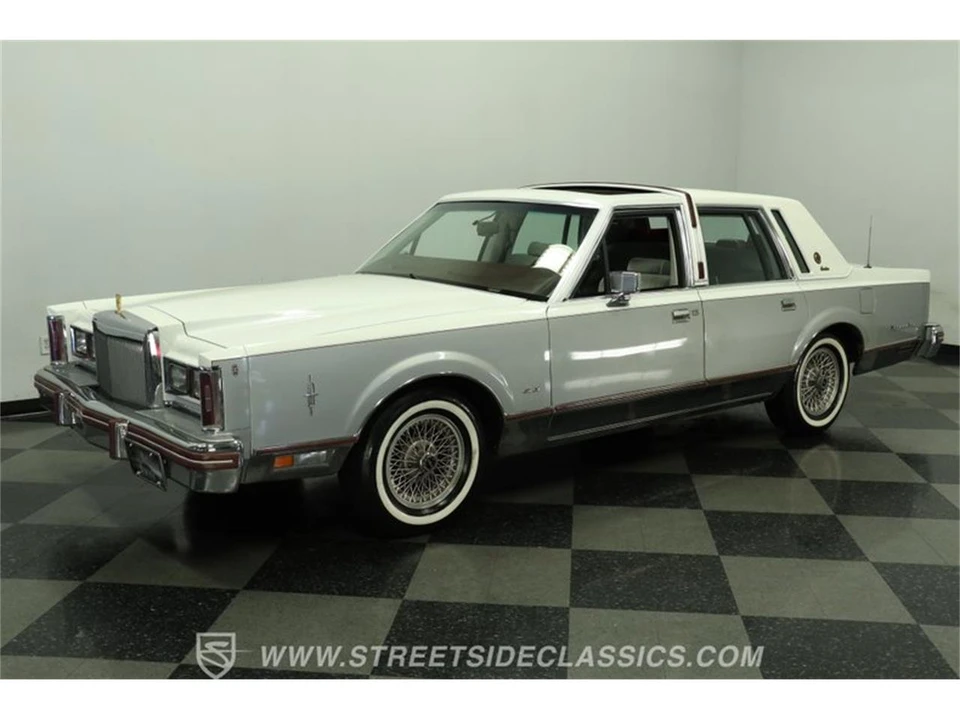 1984 Lincoln Town Car - Image 6 of 31