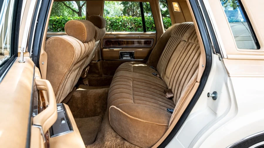 1984 Lincoln Town Car - Image 6 of 24