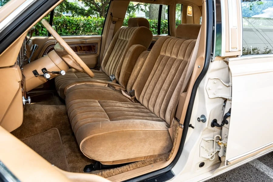 1984 Lincoln Town Car - Image 4 of 23
