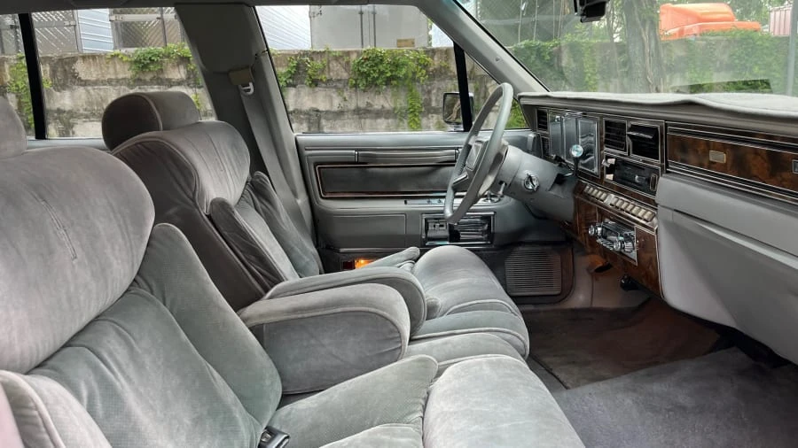 1984 Lincoln Town Car - Image 6 of 17