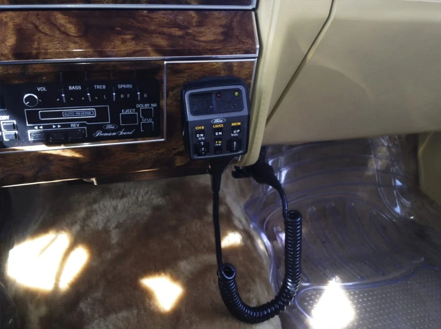 1984 Lincoln Town Car - Image 4 of 4