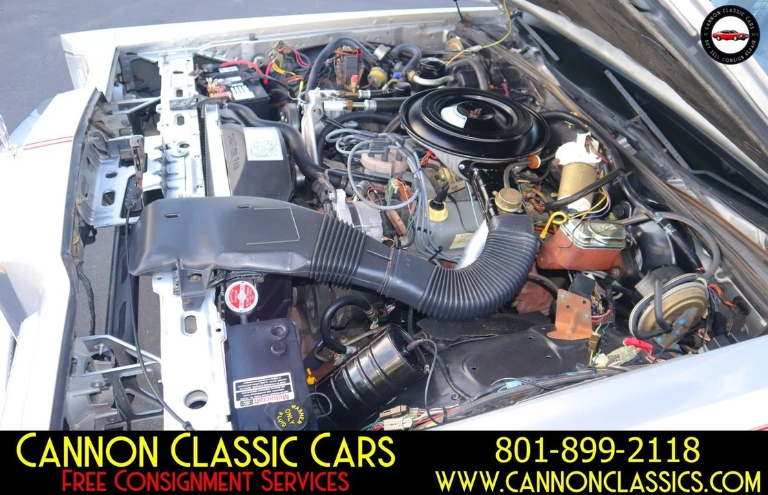 1984 Lincoln Town Car - Image 18 of 31