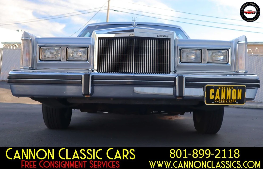 1984 Lincoln Town Car - Image 6 of 31
