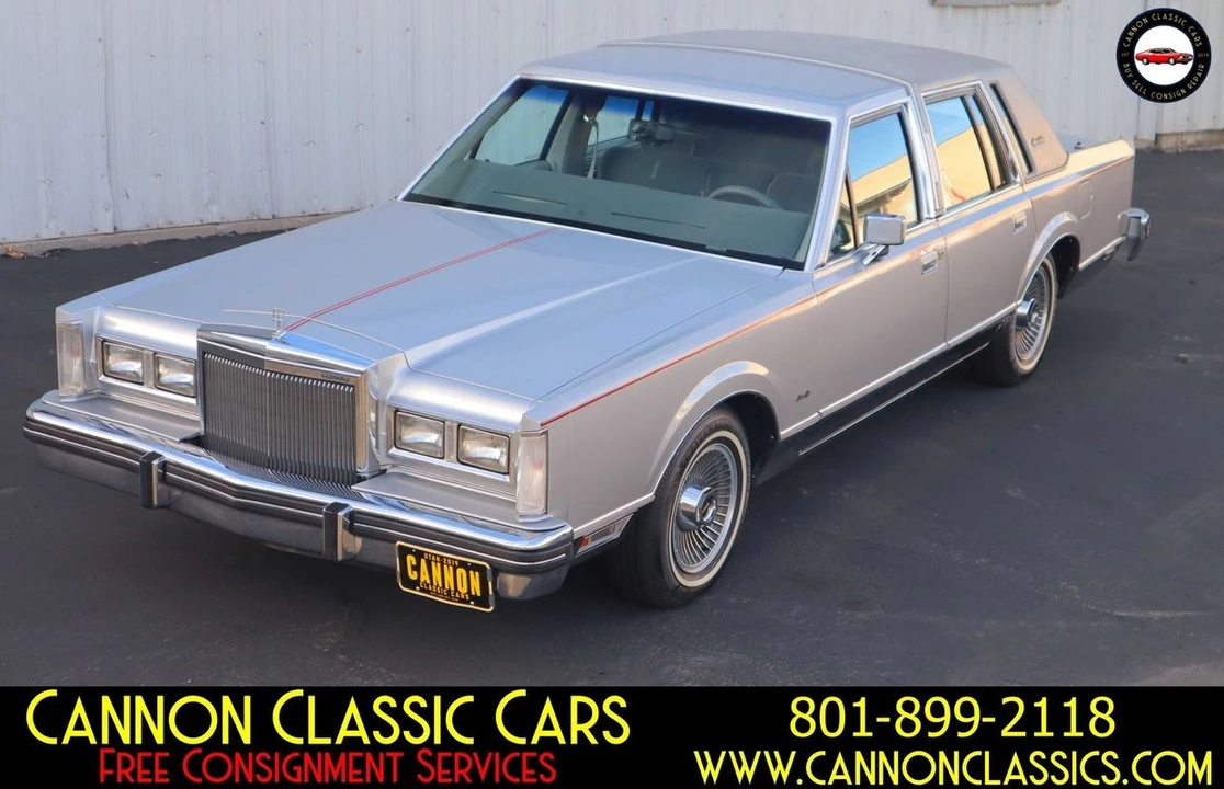 1984 Lincoln Town Car - Image 4 of 21