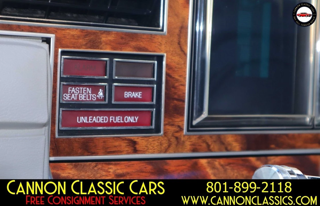 1984 Lincoln Town Car - Image 30 of 31