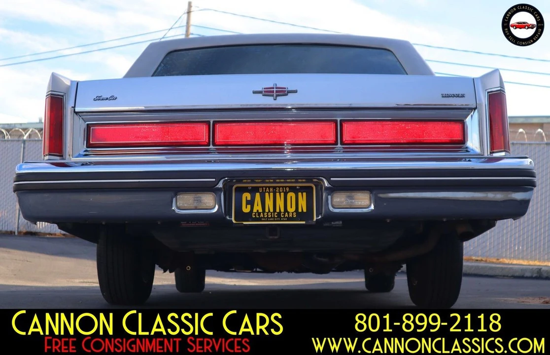 1984 Lincoln Town Car - Image 14 of 31