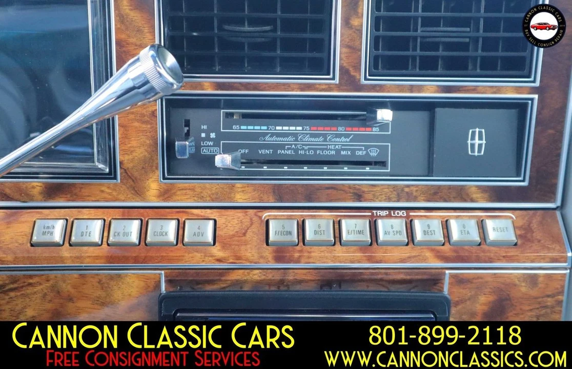 1984 Lincoln Town Car - Image 31 of 31
