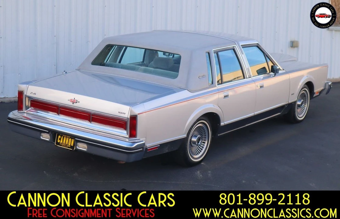 1984 Lincoln Town Car - Image 12 of 31