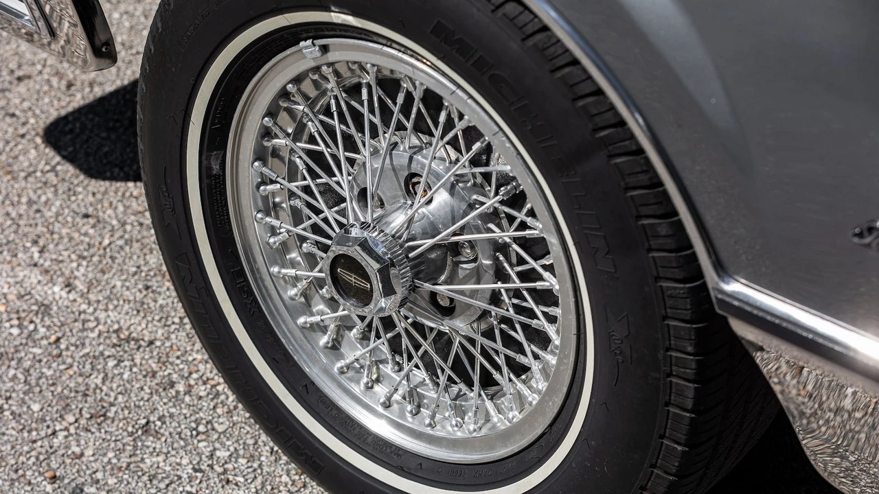 1984 Lincoln Town Car - Image 27 of 31