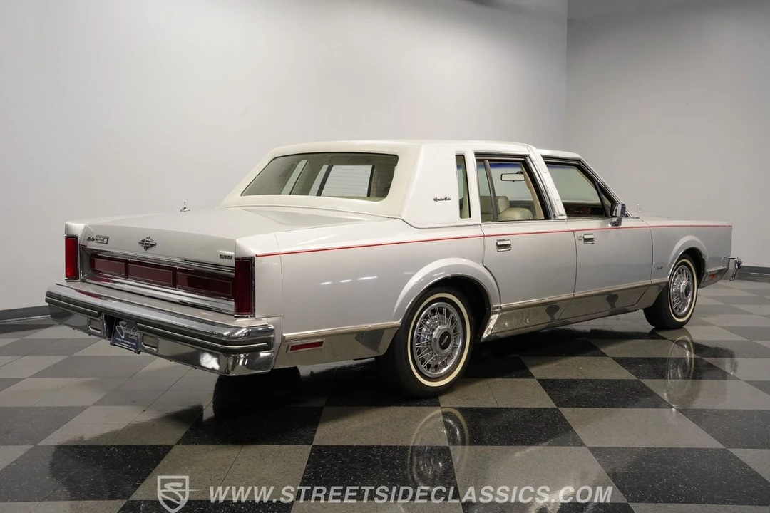 1984 Lincoln Town Car - Image 12 of 12