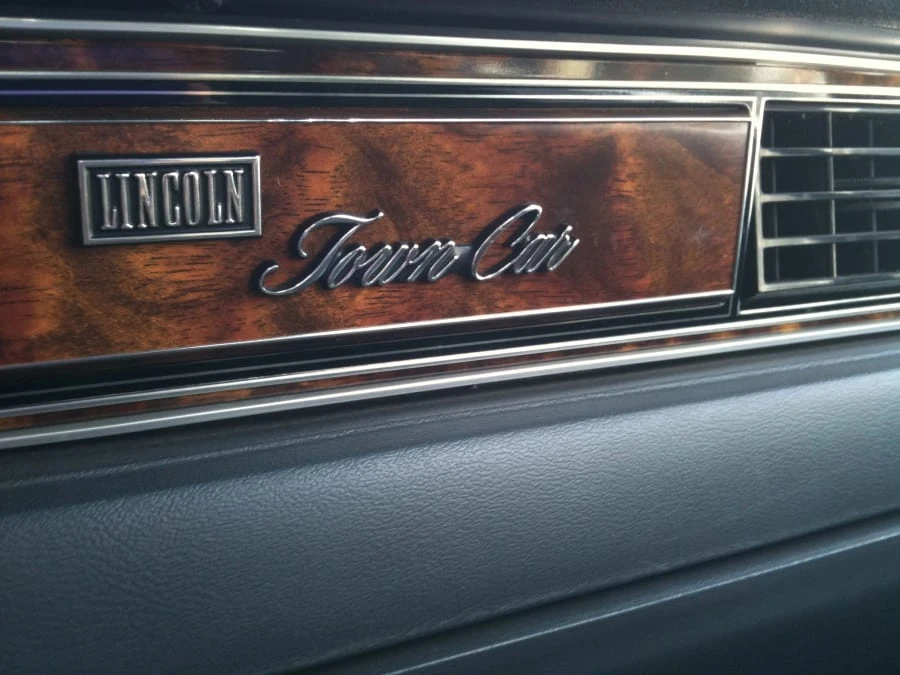 1984 Lincoln Town Car - Image 3 of 5