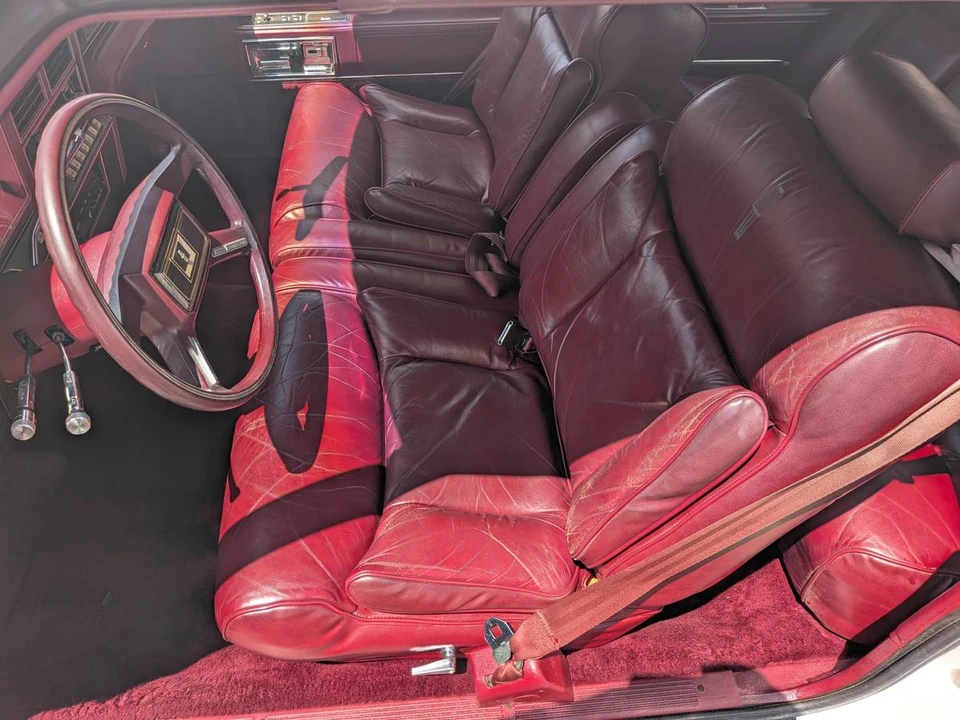 1984 Lincoln Continental Mark VII - Image 20 of 22