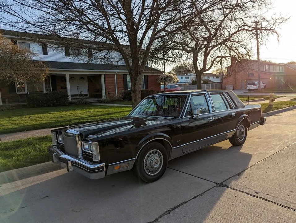 1984 Lincoln Town Car - Image 4 of 6