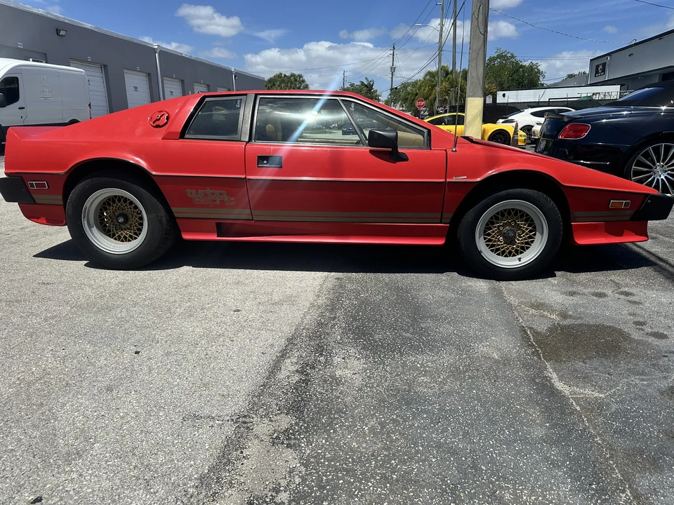 1984 Lotus Esprit Series 3 & Turbo - Image 7 of 31