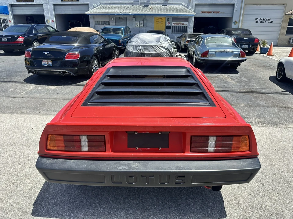 1984 Lotus Esprit Series 3 & Turbo - Image 13 of 31