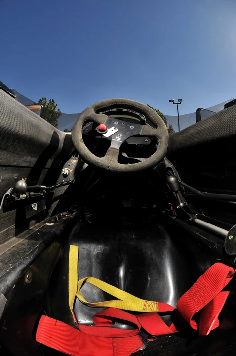 1984 Lotus Open-Wheel - Image 4 of 12