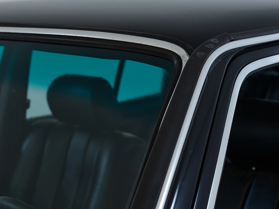 1984 Mercedes-Benz E-Class - Image 11 of 31