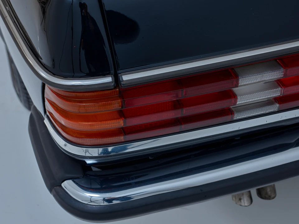1984 Mercedes-Benz E-Class - Image 9 of 31