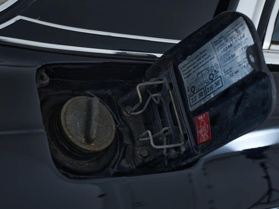 1984 Mercedes-Benz E-Class - Image 31 of 31