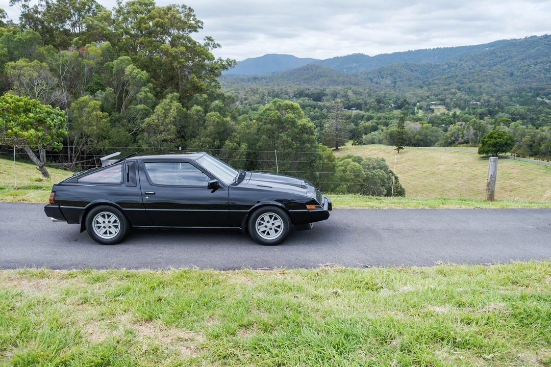 1984 Mitsubishi Starion - Image 13 of 31