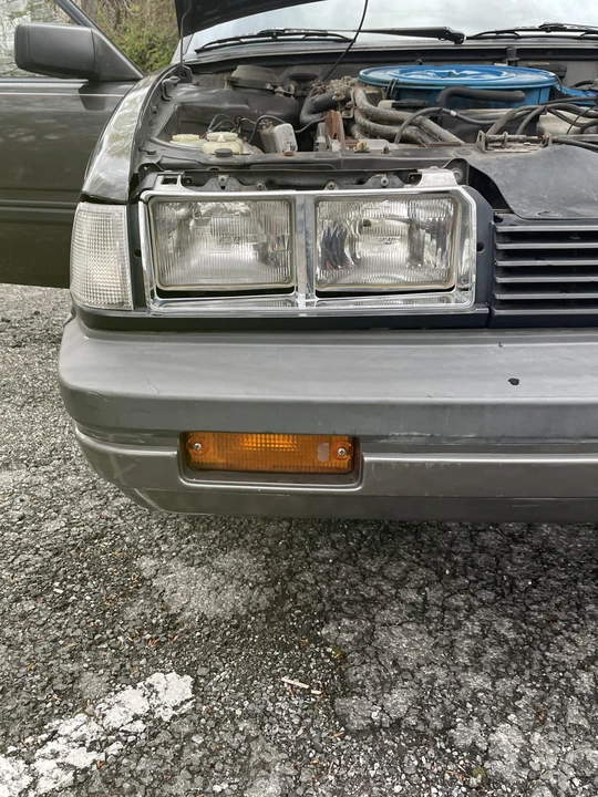 1984 Mazda - Image 25 of 31