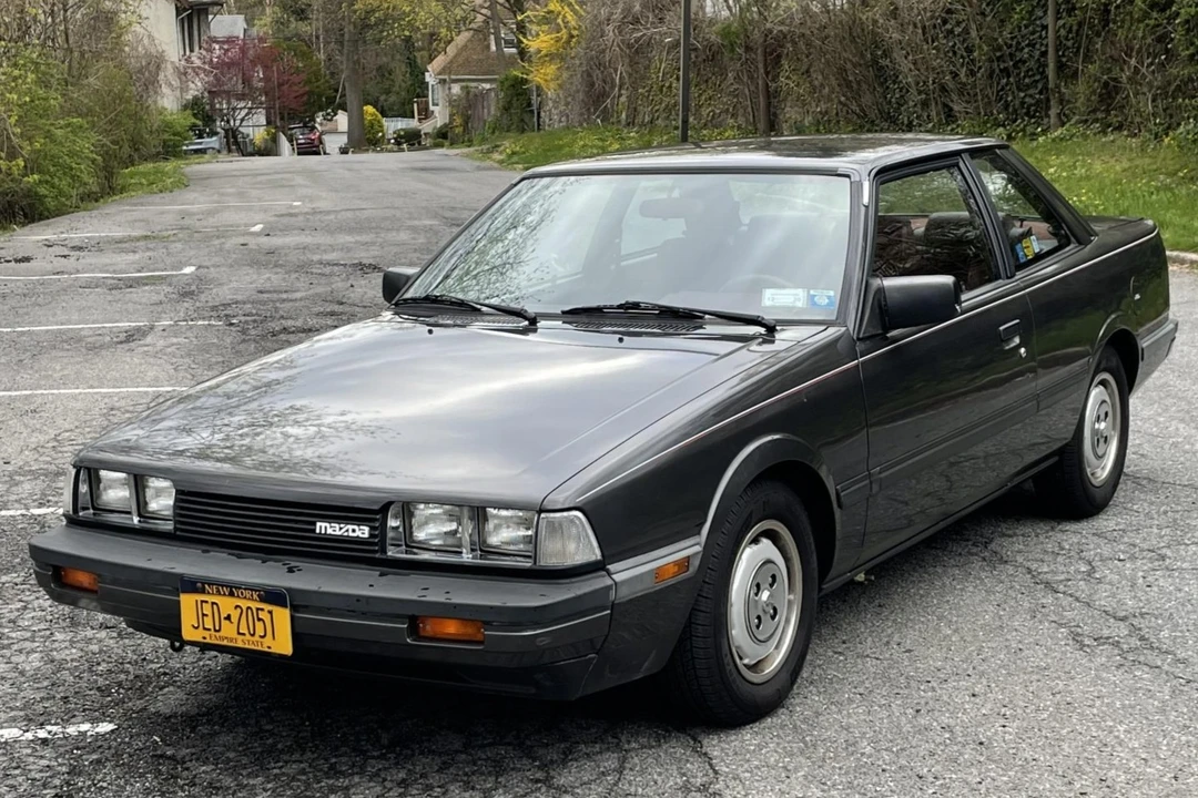 1984 Mazda - Image 1 of 31