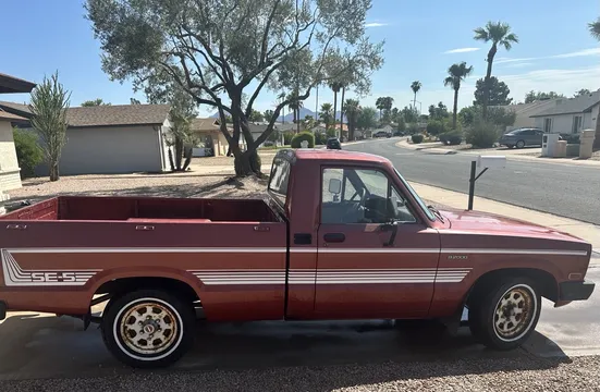 1984 Mazda B-Series Pickups B2000 SE-5