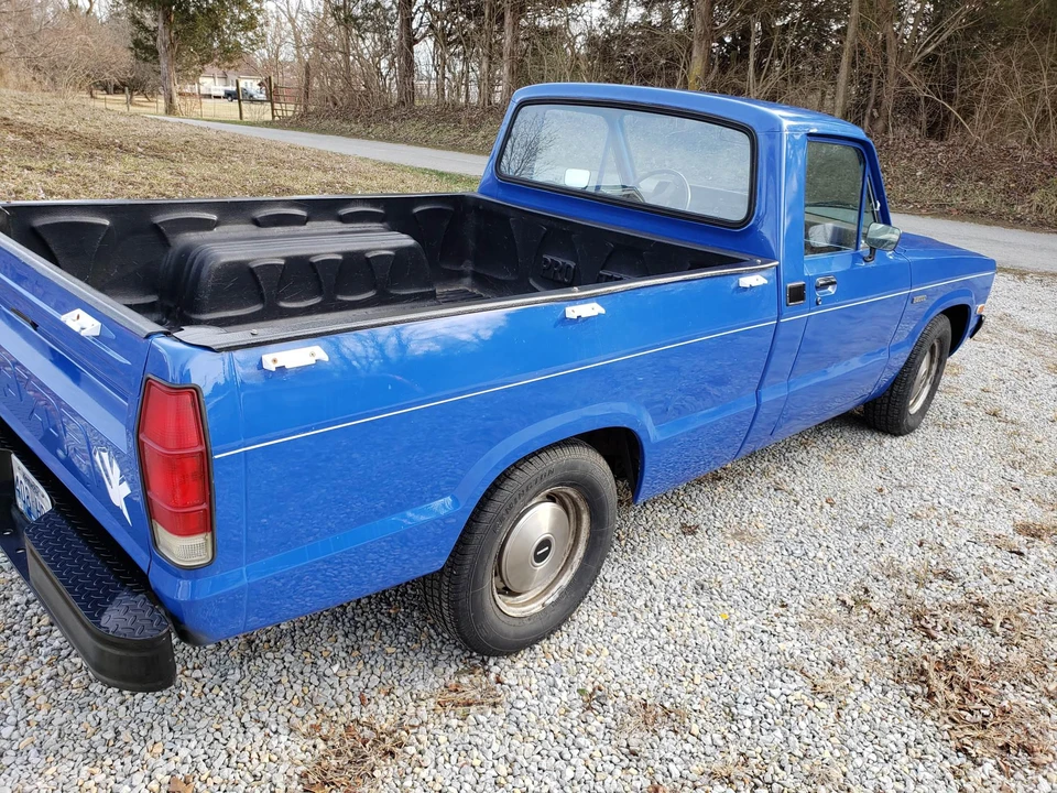 1984 Mazda B Series 3rd Gen - Image 19 of 31