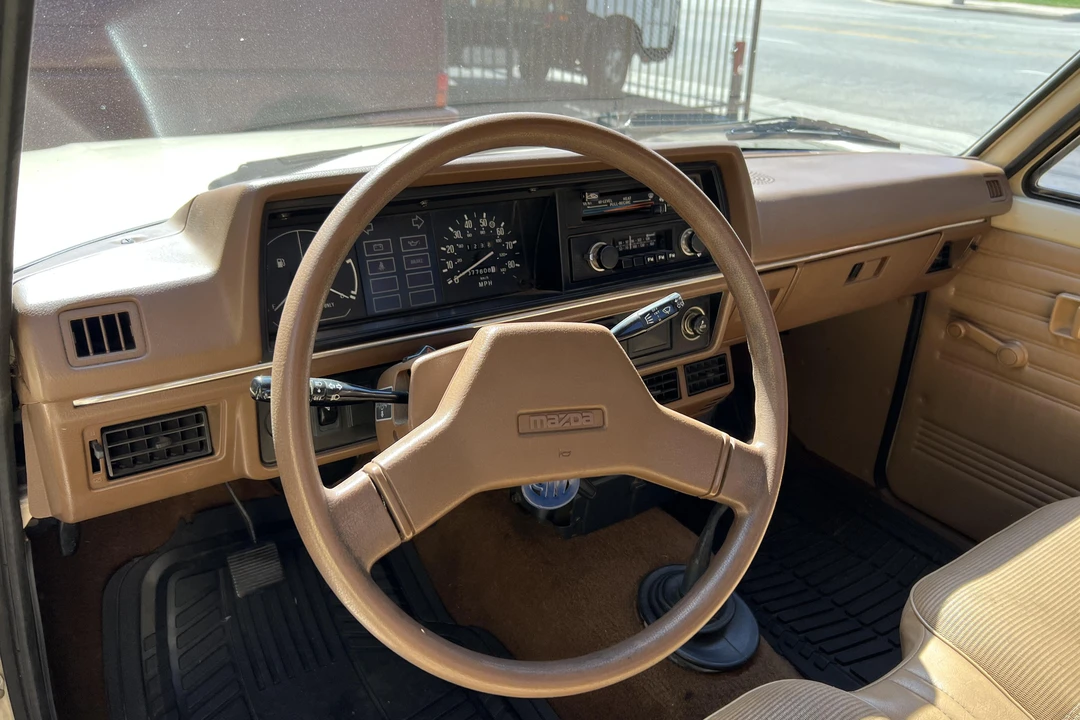 1984 Mazda B Series 3rd Gen - Image 27 of 31