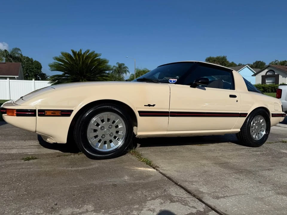 1984 Mazda RX-7 SA & FB - Image 8 of 10