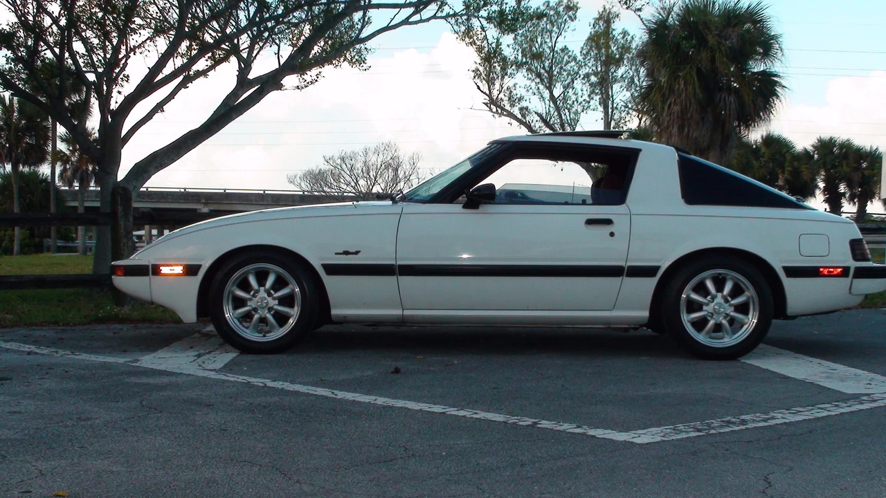 1984 Mazda RX-7 SA & FB - Image 19 of 31
