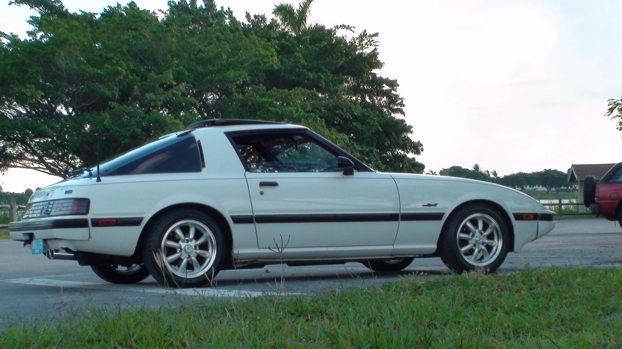 1984 Mazda RX-7 SA & FB - Image 16 of 31