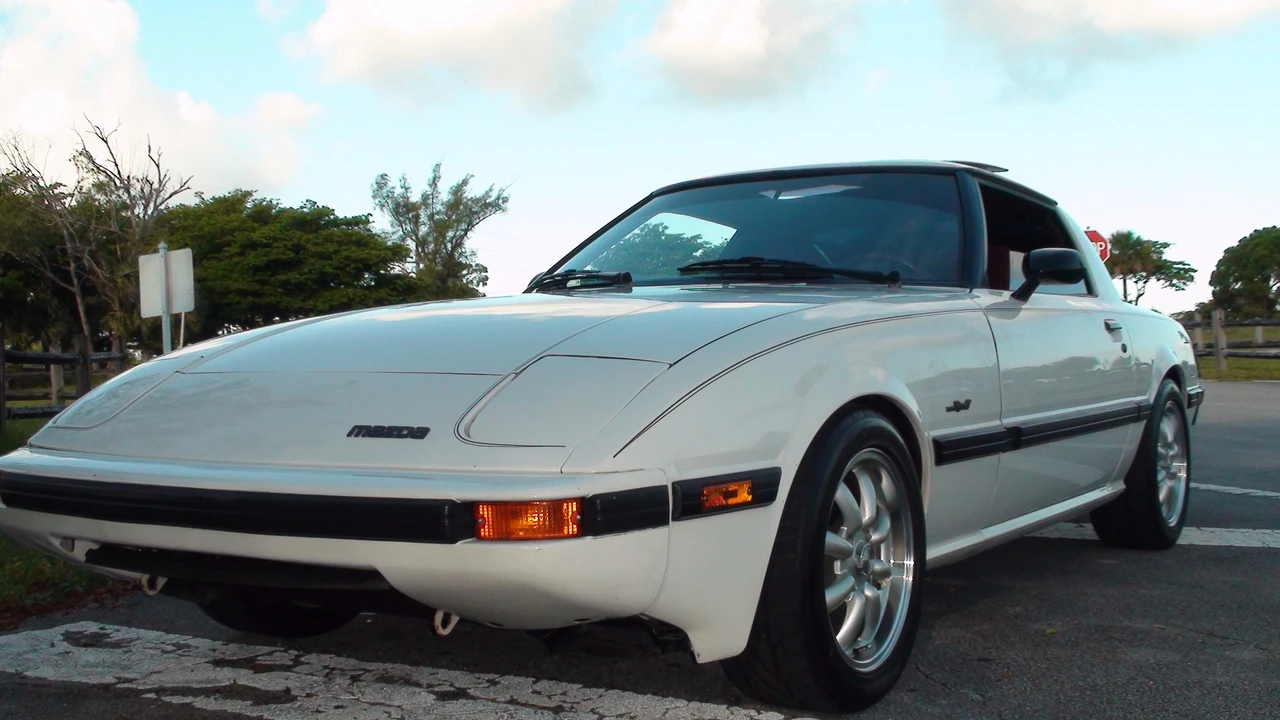 1984 Mazda RX-7 SA & FB - Image 12 of 31